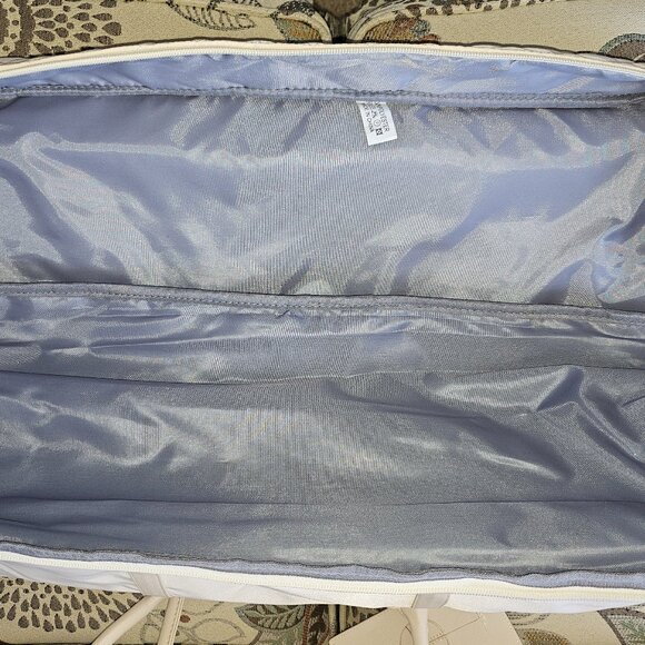 NWOT LOULU MODERN WEEKENDER TRAVEL BAG & CHARGING CORD w/ PADDED SHOULDER STRAP - Picture 10 of 16